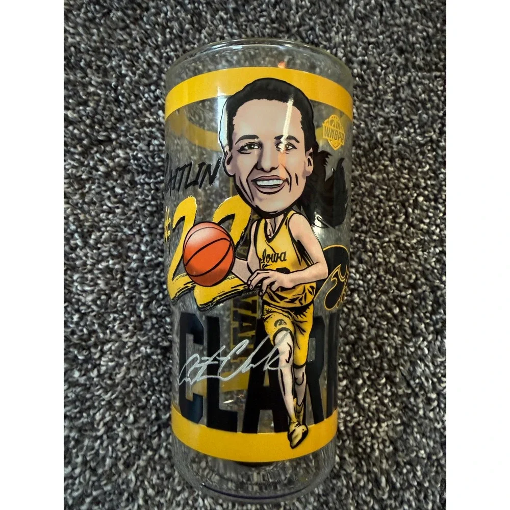 Caitlin Clark Iowa Hawkeyes Gametime Sidekicks Caricature glass 22oz